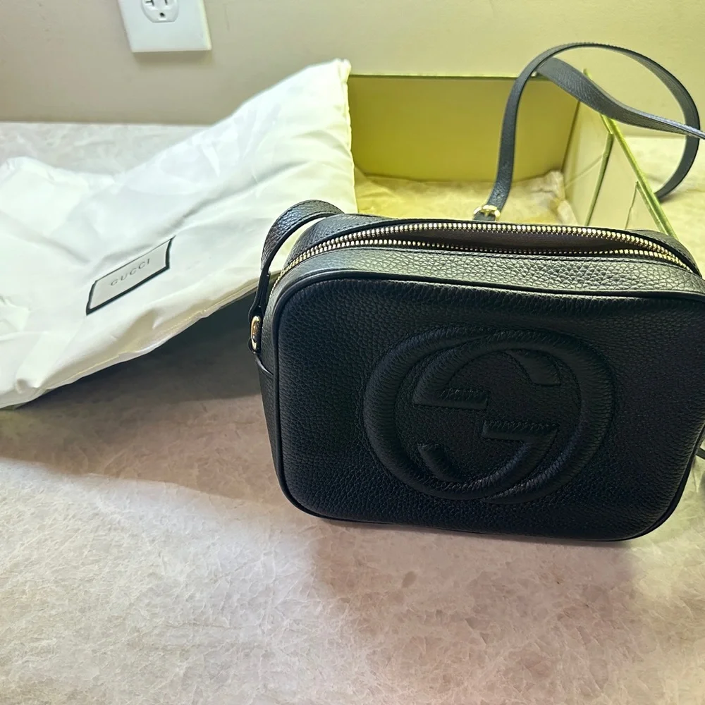 GUCCI Authentic Italian Soho Disco Black Leather Crossbody Bag - Picture 2 of 7